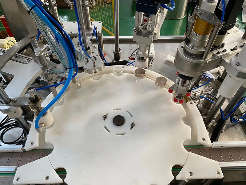 Μηχανή πλήρωσης μονομπλόκ